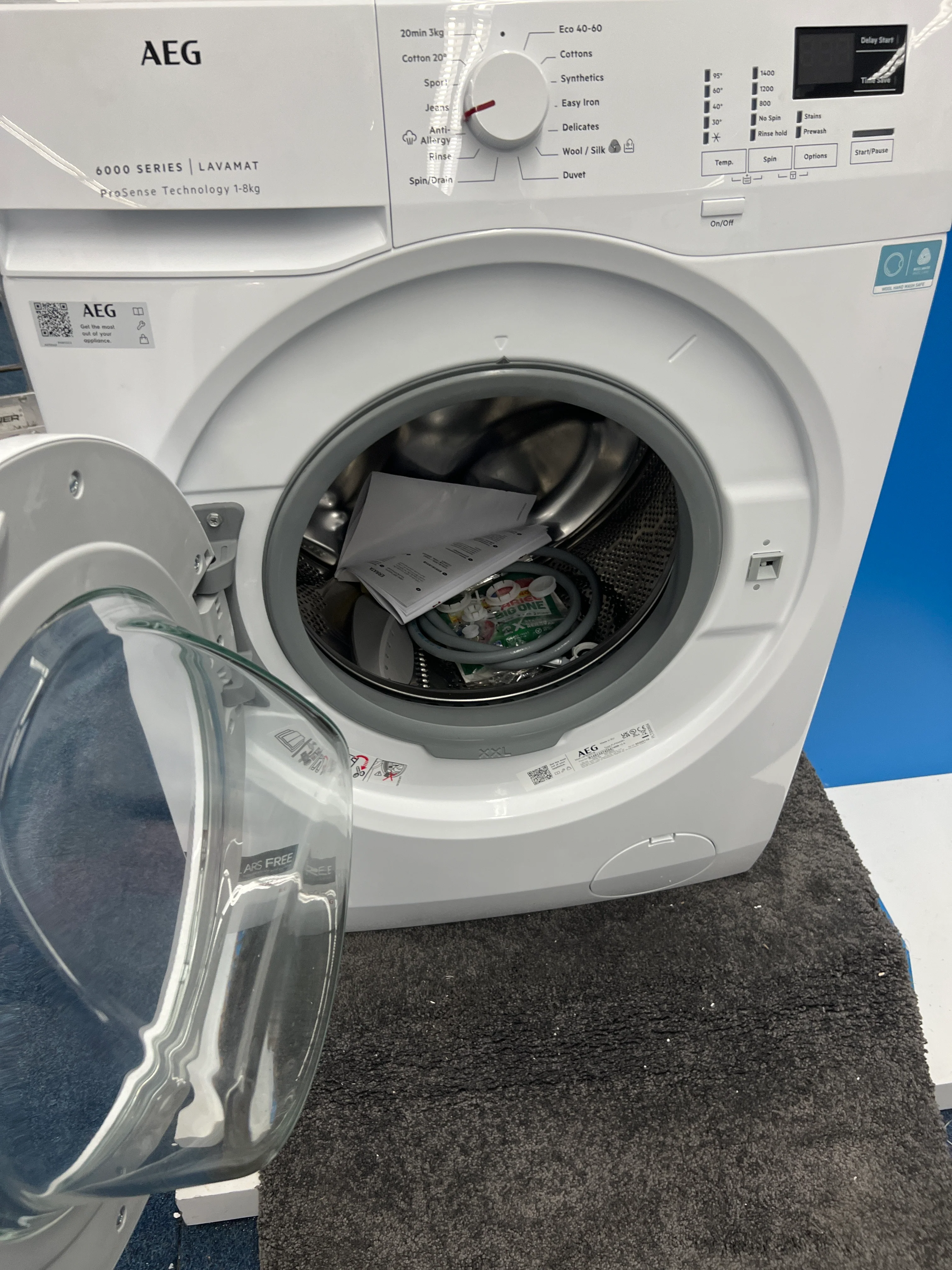 AEG L6FBK841B - 6000 Series White Freestanding 8KG Washing Machine - 1400 RPM - A energy - Unboxed