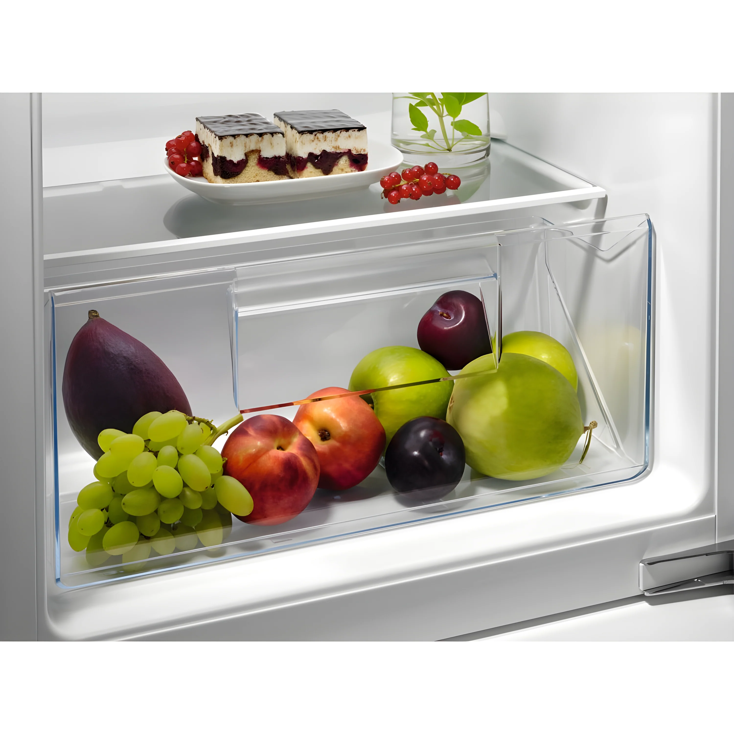 AEG OSK5O88ES - White Built-In Larder Fridge - 143 Litres - E Energy Rating - Image 3