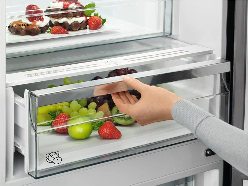 AEG RCB632E3MW - White Freestanding 60/40 Frost Free Fridge Freezer - E energy - Image 4
