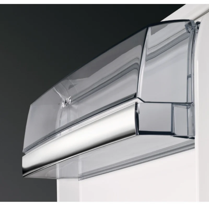 AEG SCB718F3LS - Integrated Low Frost Fridge Freezer - F energy - Image 2
