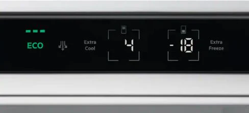 AEG TSC7G181ES - Integrated 194lt/62lt 70/30 Split Fridge Freezer - Frost Free - E Energy Rating - Image 3