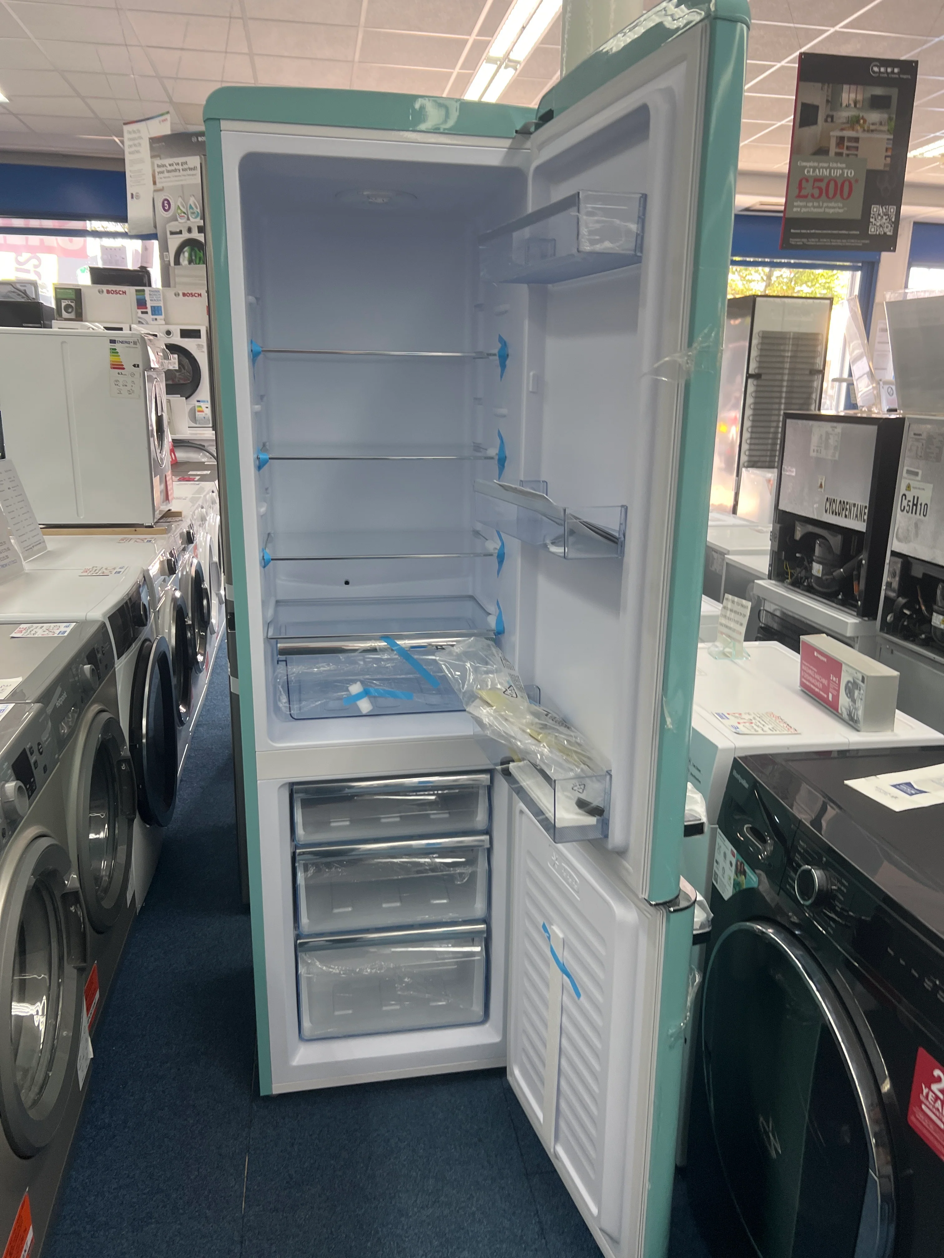 Amica FKR29653DEB - Duck Egg Fridge Freezer - 181L/63L - F Energy - Unboxed - Image 2