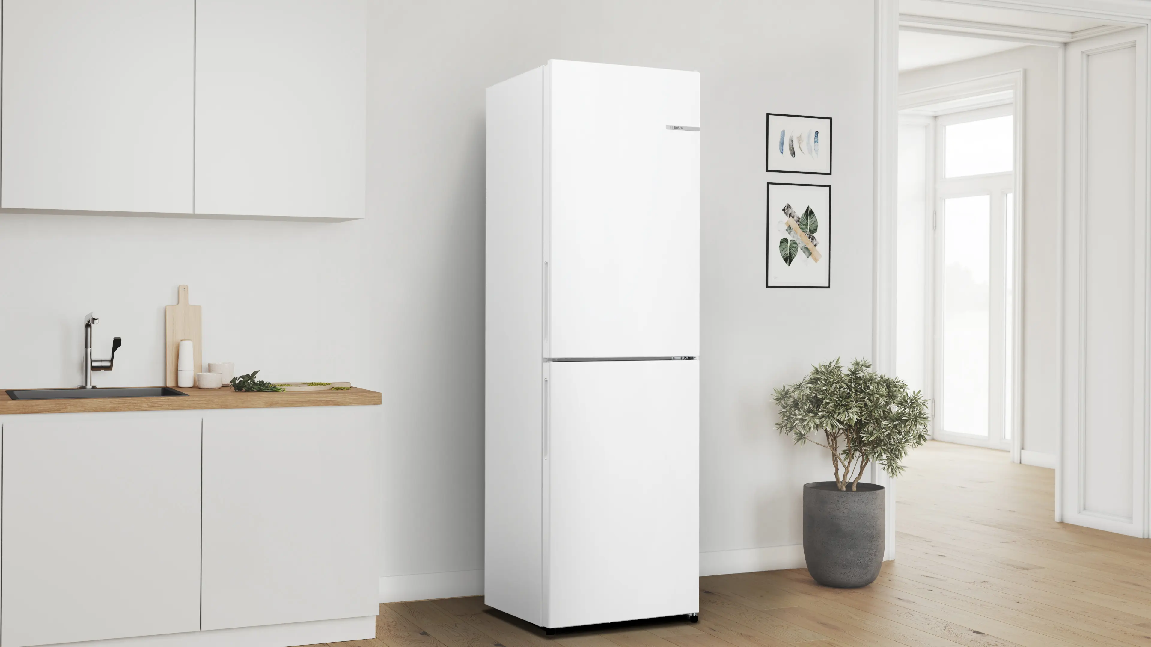 Bosch Series 2 KGN27NWEAG - White Freestanding Frost Free Fridge Freezer - E energy - Image 5