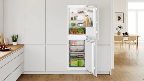 Bosch Series 2 KIN85NFE0G - Integrated Frost Free Fridge Freezer - E energy - Image 5