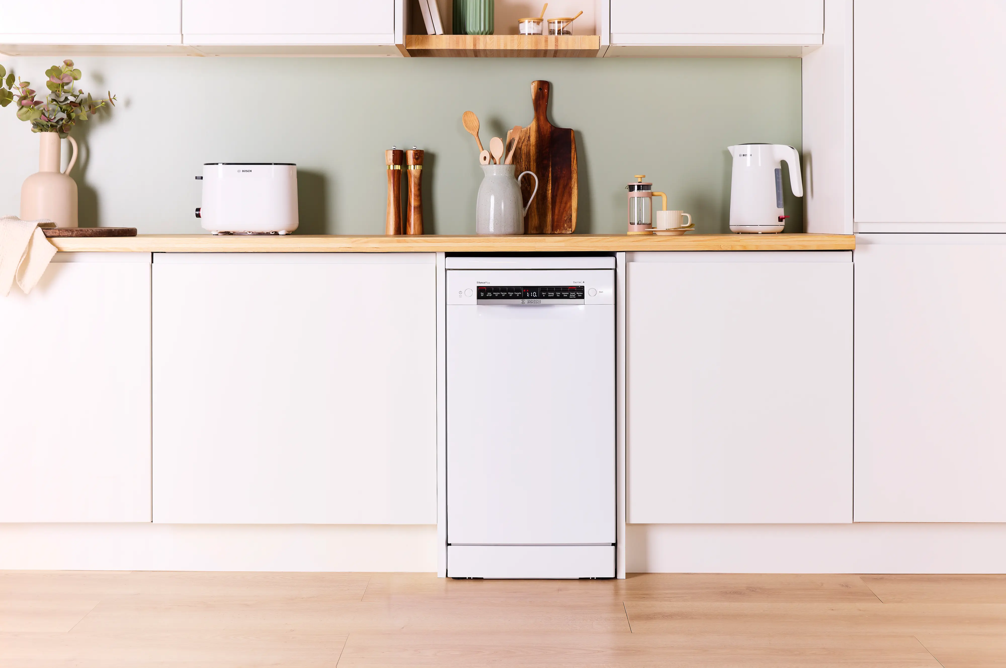 Bosch Series 4 SPS4HMW49G - White Freestanding Dishwasher - E energy - Image 3