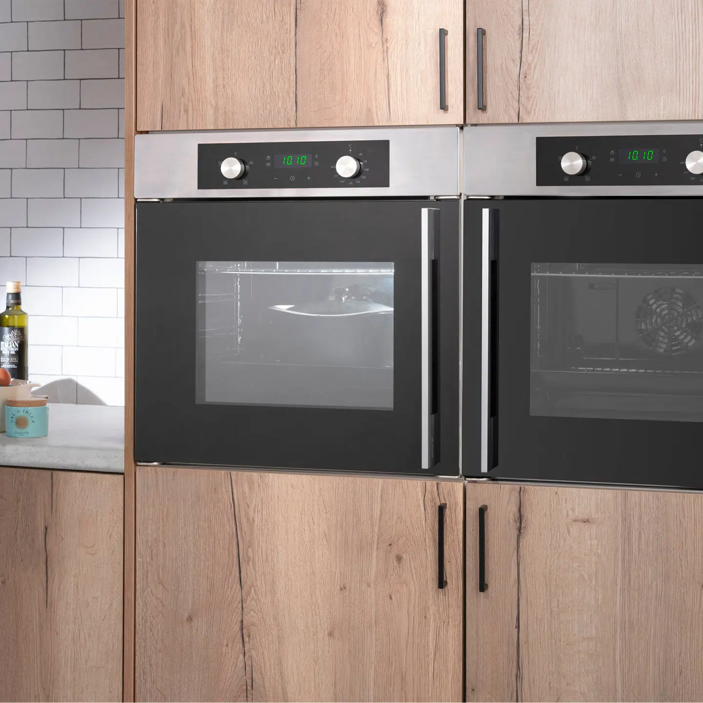 Caple C2220 - Black Built in Electric Single Oven - Manual cleaning - A energy - Image 2