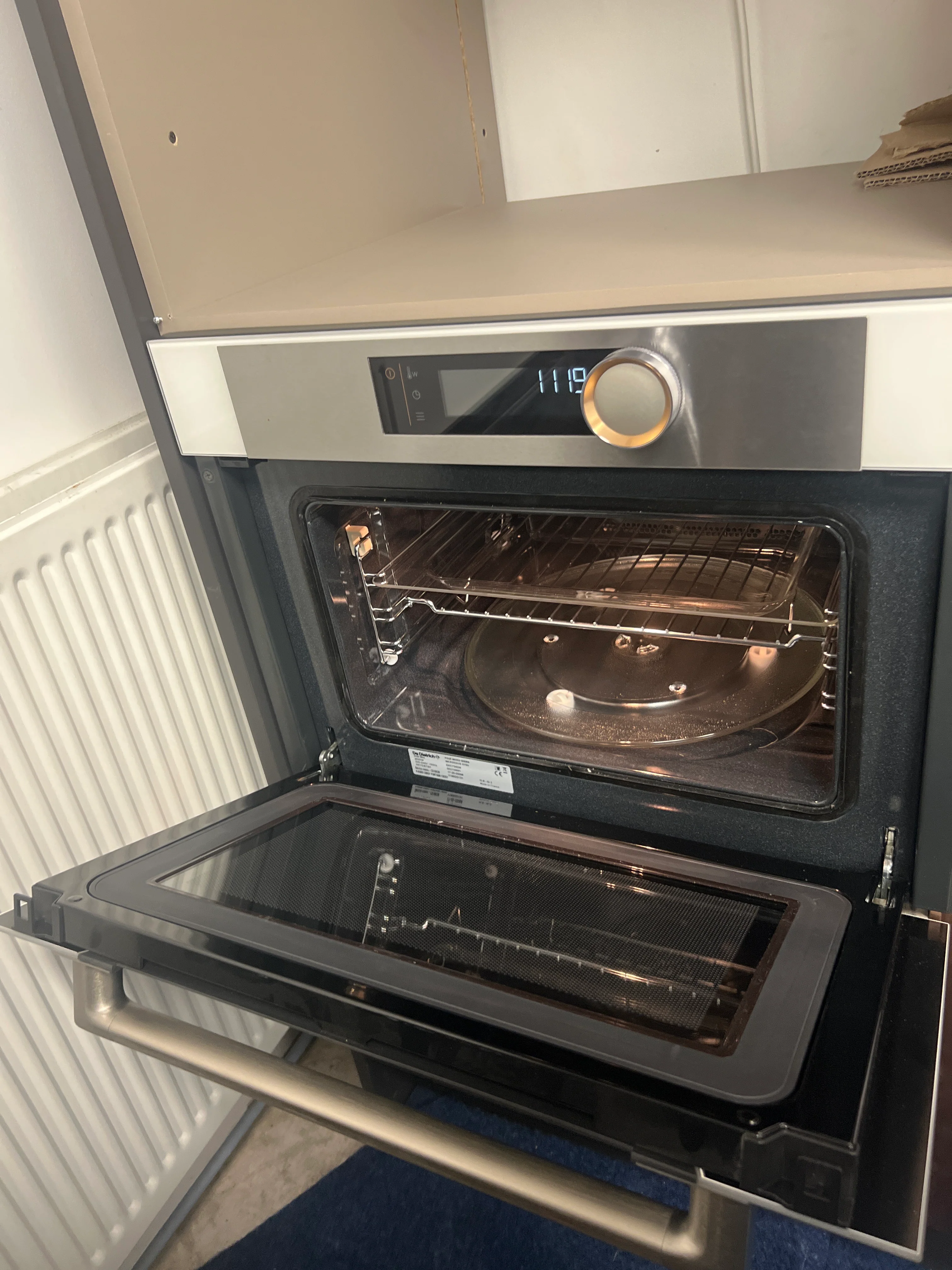 De Dietrich DKC7340W - White Electric Microwave - Ex Display - Image 2