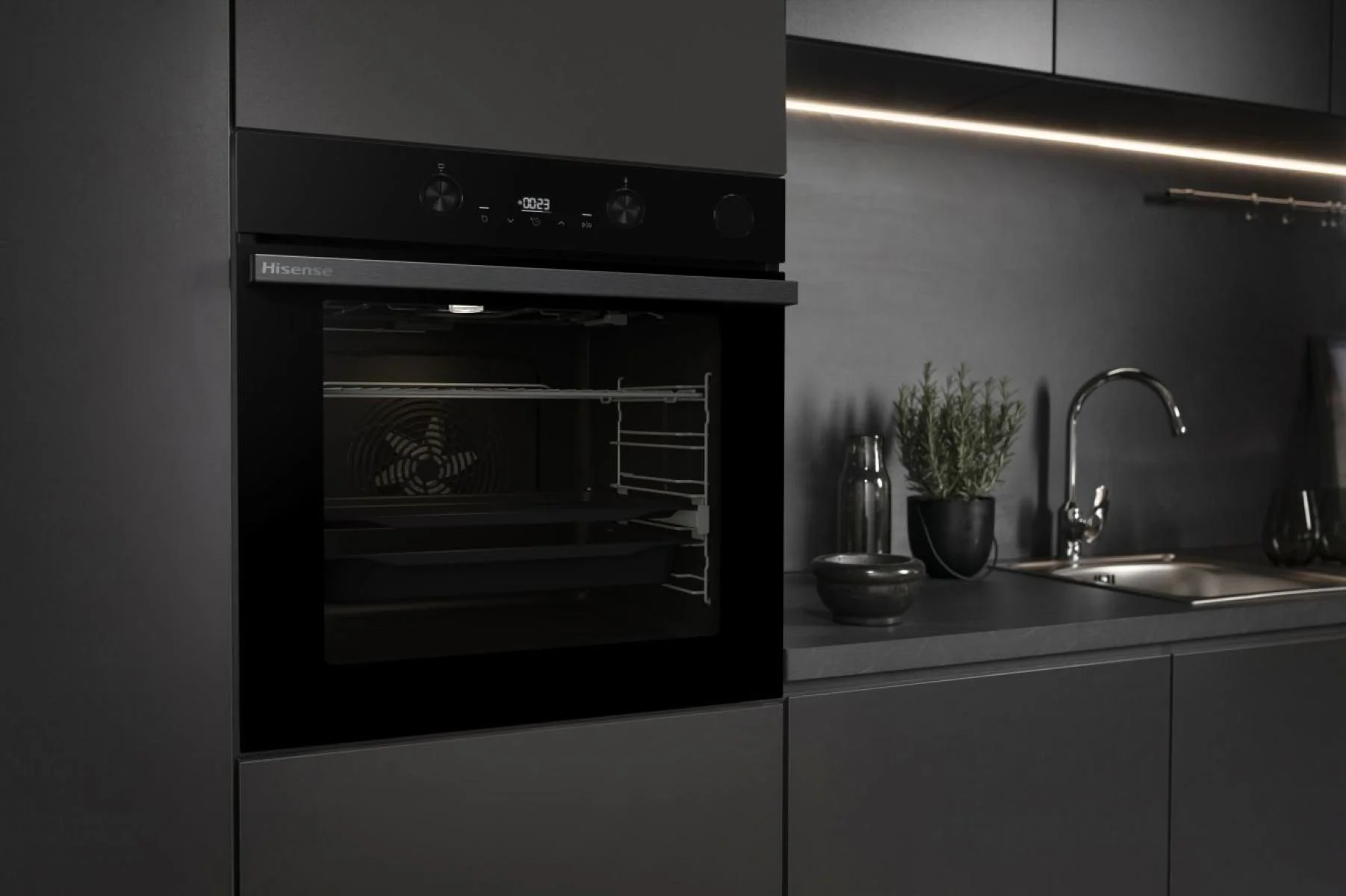 Hisense BSA66226ADBGUK - Black Single Oven - 77L - A Energy - Image 4