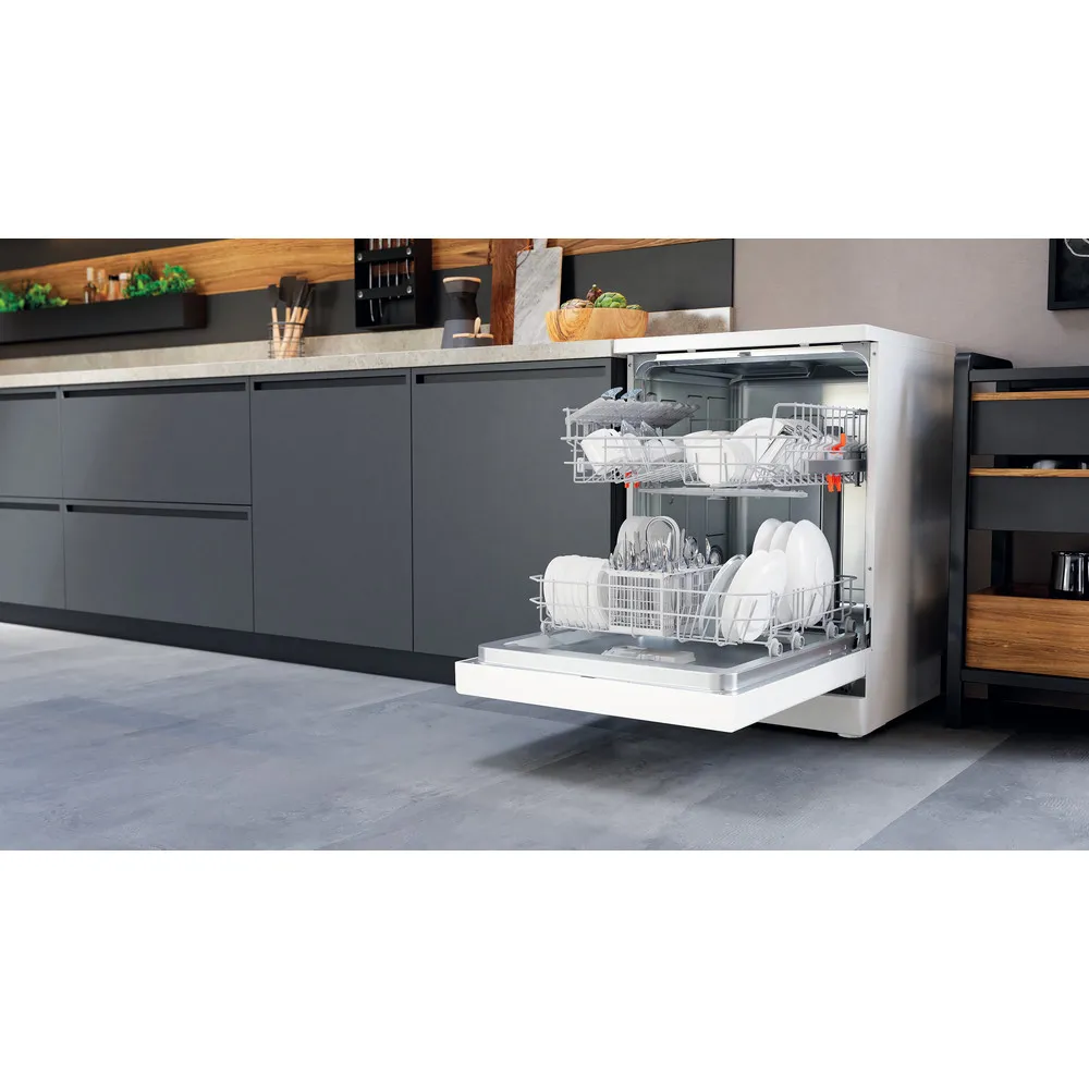 Hotpoint H2F HL626 UK - White Freestanding Dishwasher - E energy - Image 6