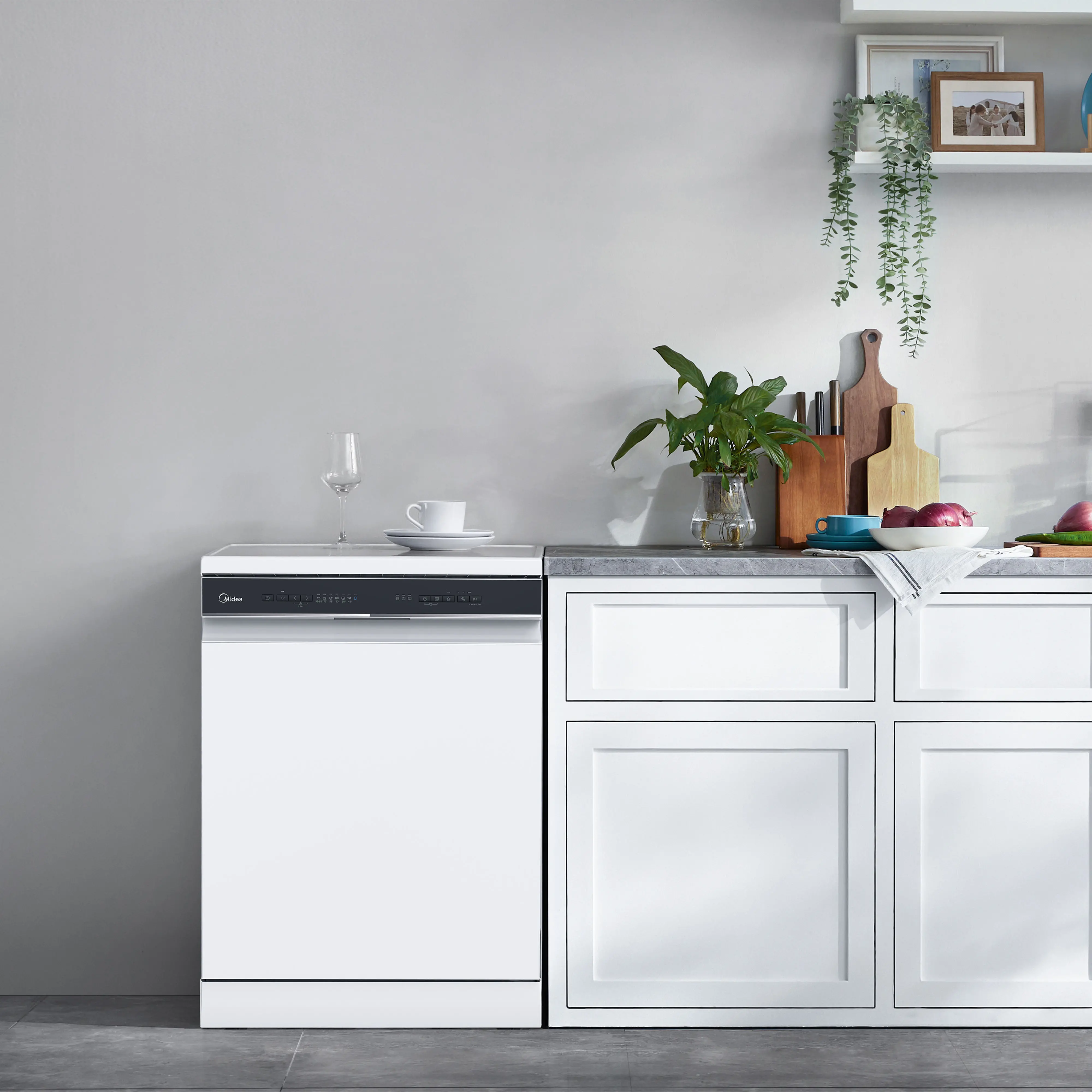 Midea MDWEF1433D(W)-WG-UK - White 14 Place Freestanding Dishwasher - 60cm - C Rated - Image 3