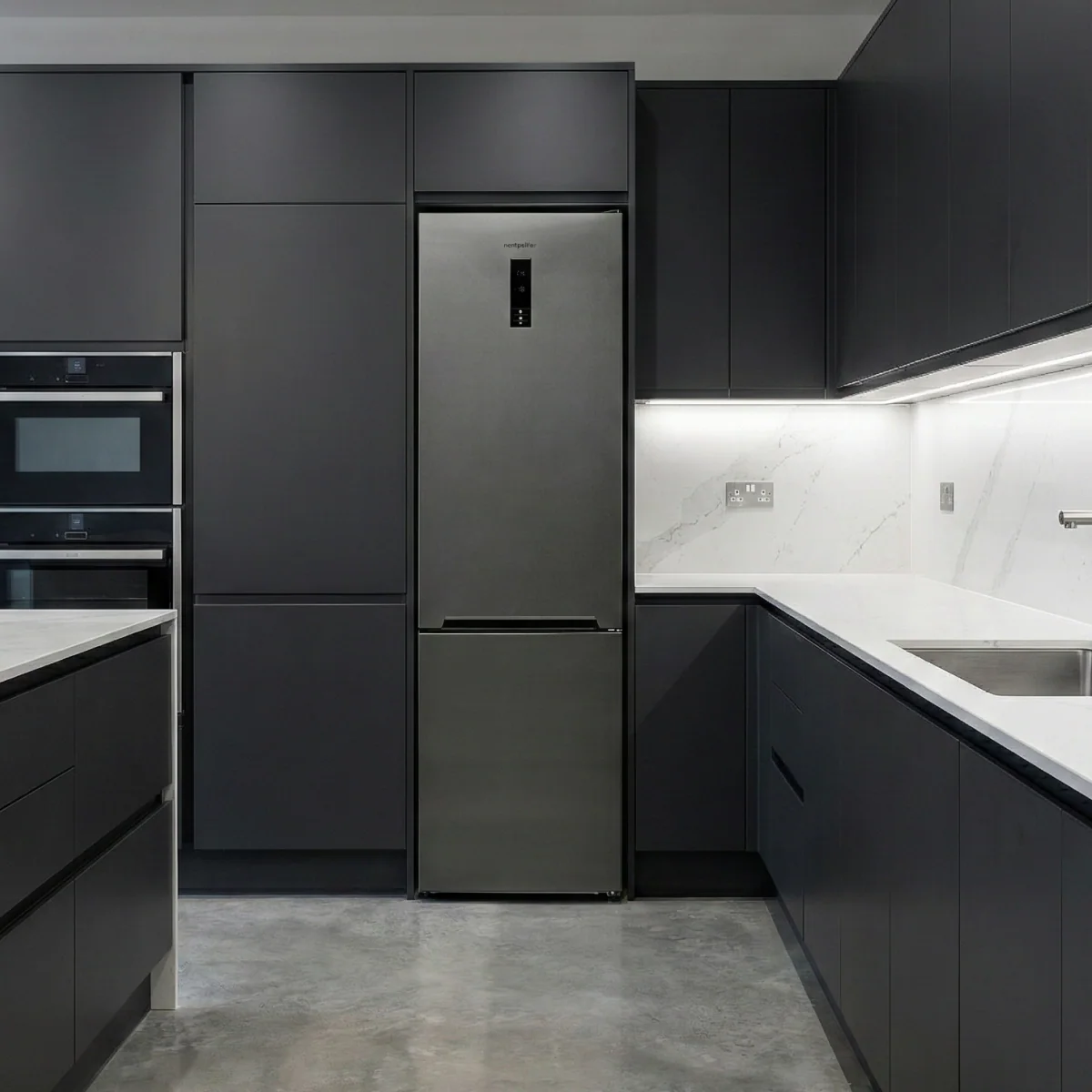 Montpellier MDANF201DX - Tall Dark Inox 327L Fridge Freezer - 70/30 No Frost  - E Energy - Image 3