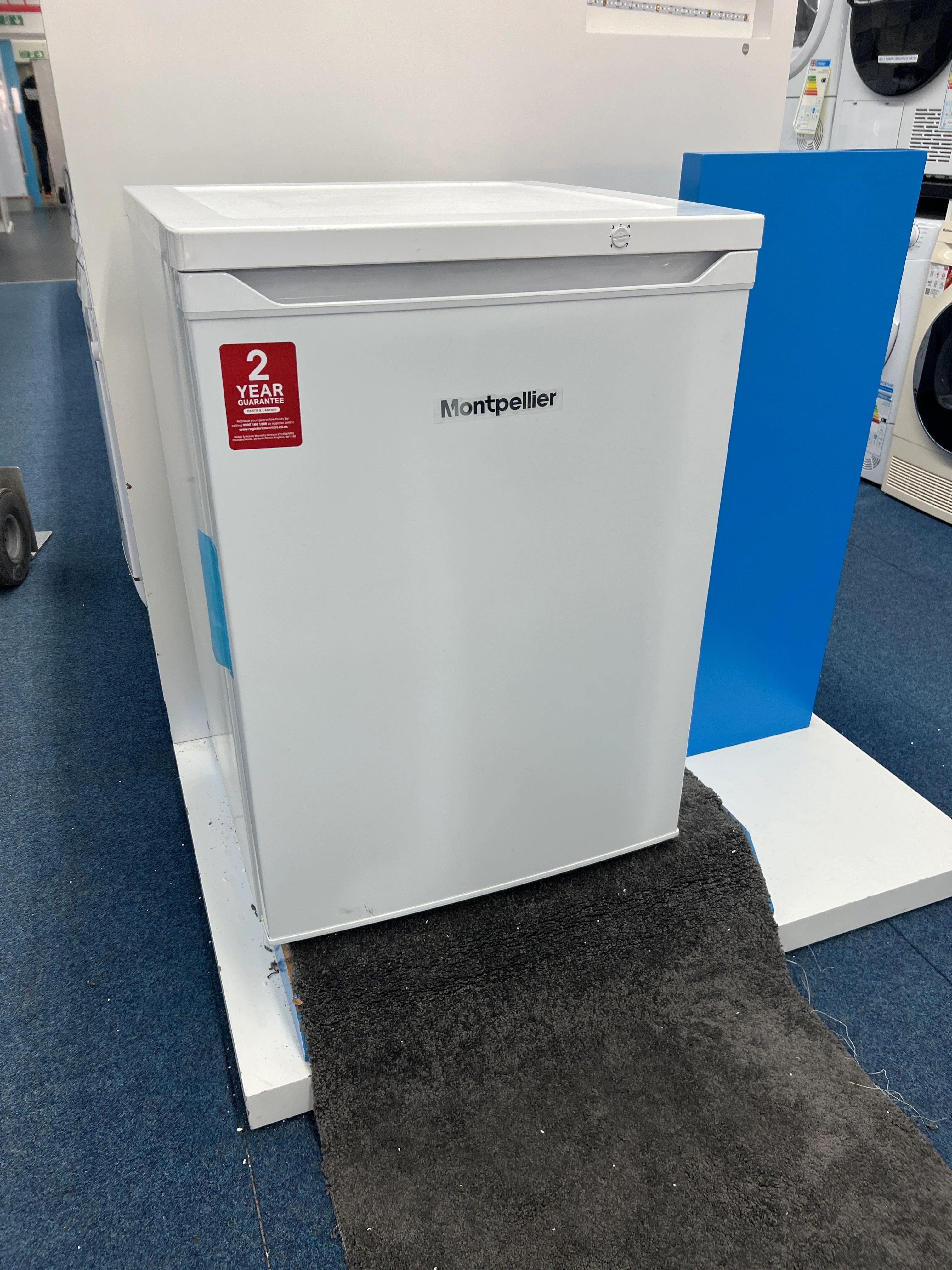 Montpellier MDAUCFZ60W - White Under Counter Freezer - 98L - E Energy - Unboxed