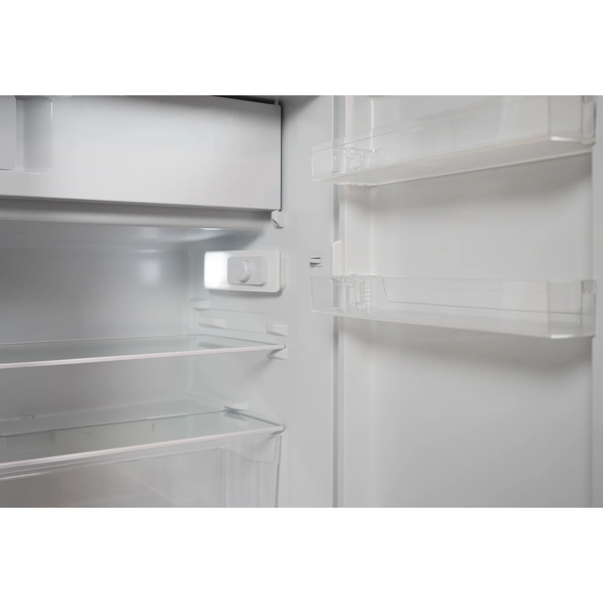 Montpellier MDAUCIB54W - White Undercounter Fridge - 115L - E Energy - Image 5