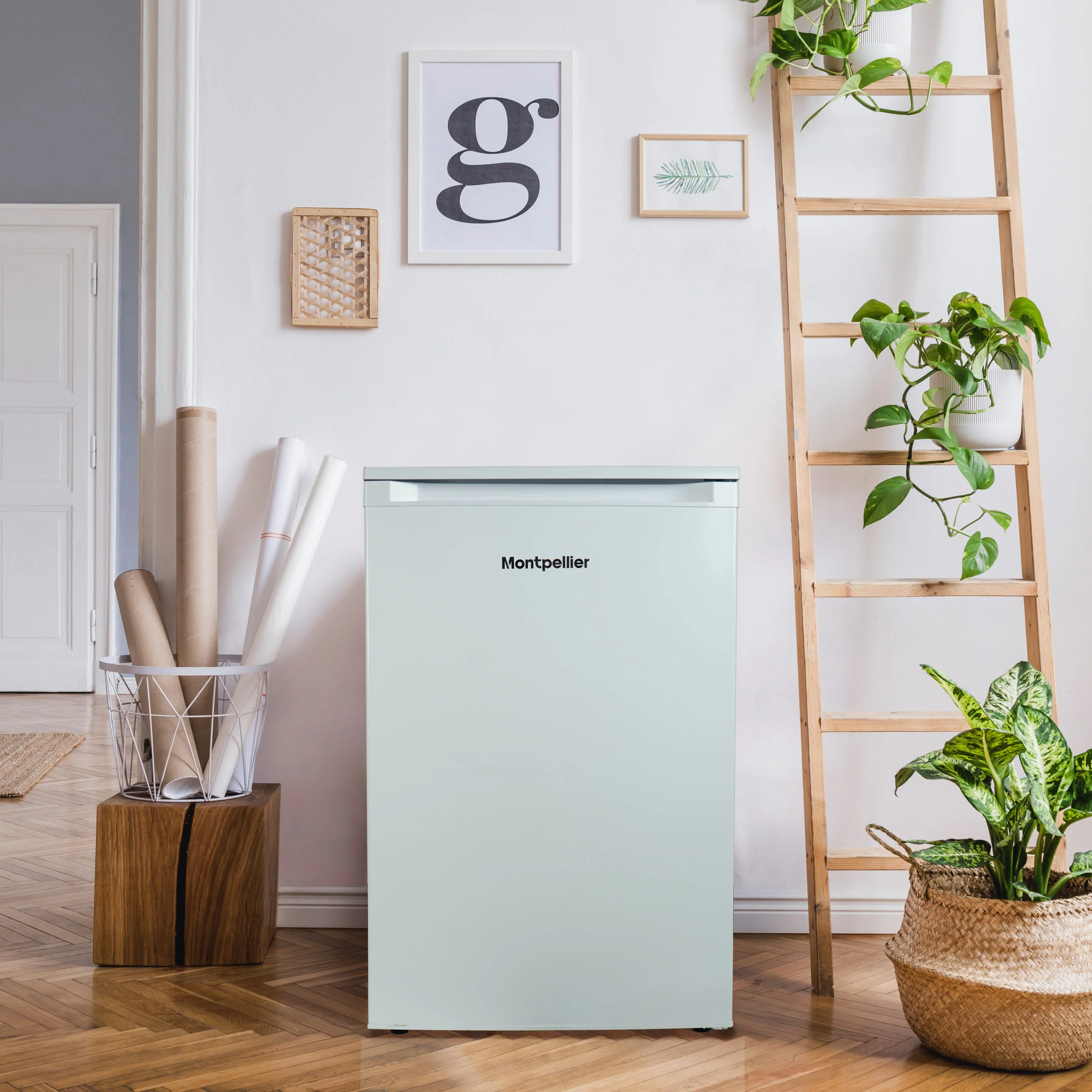 Montpellier MDAUCIB54W - White Undercounter Fridge - 115L - E Energy - Image 6