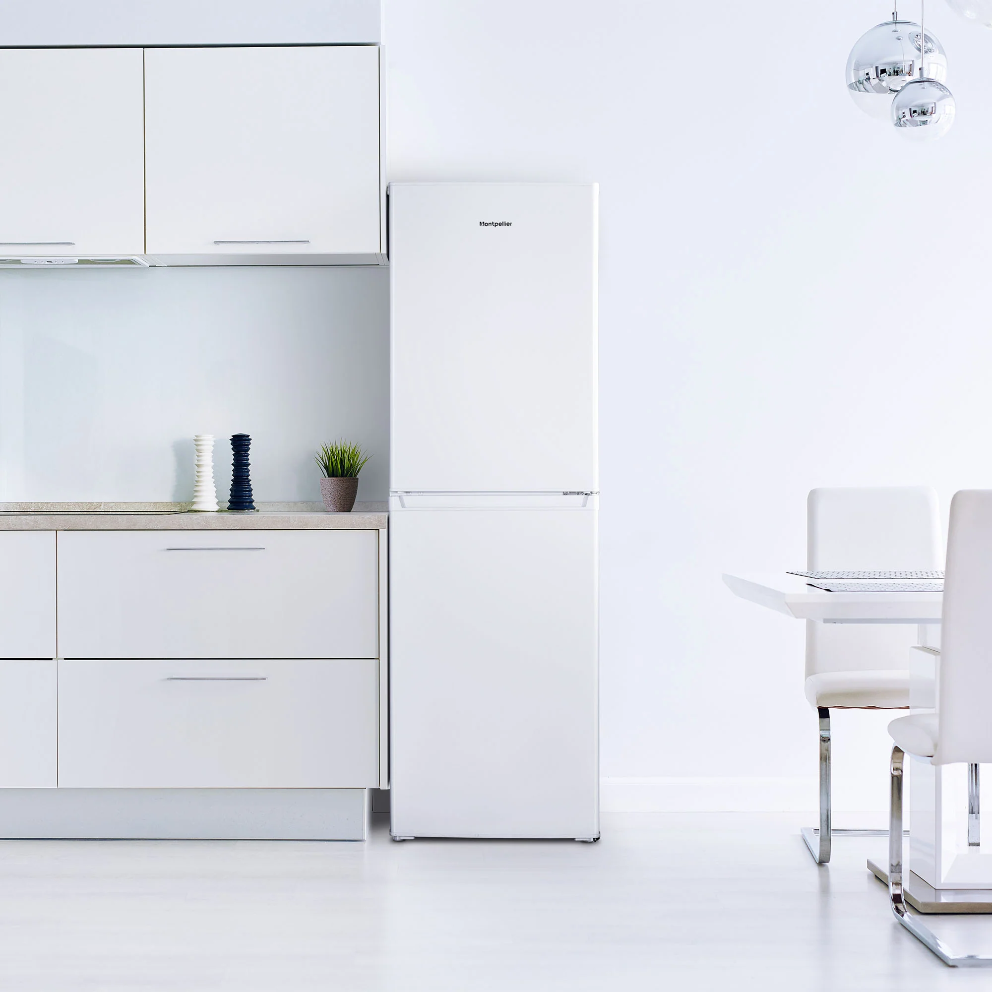 Montpellier MS175EW - White Fridge Freezer - 248L Total Capacity - E Energy Rating - Image 4