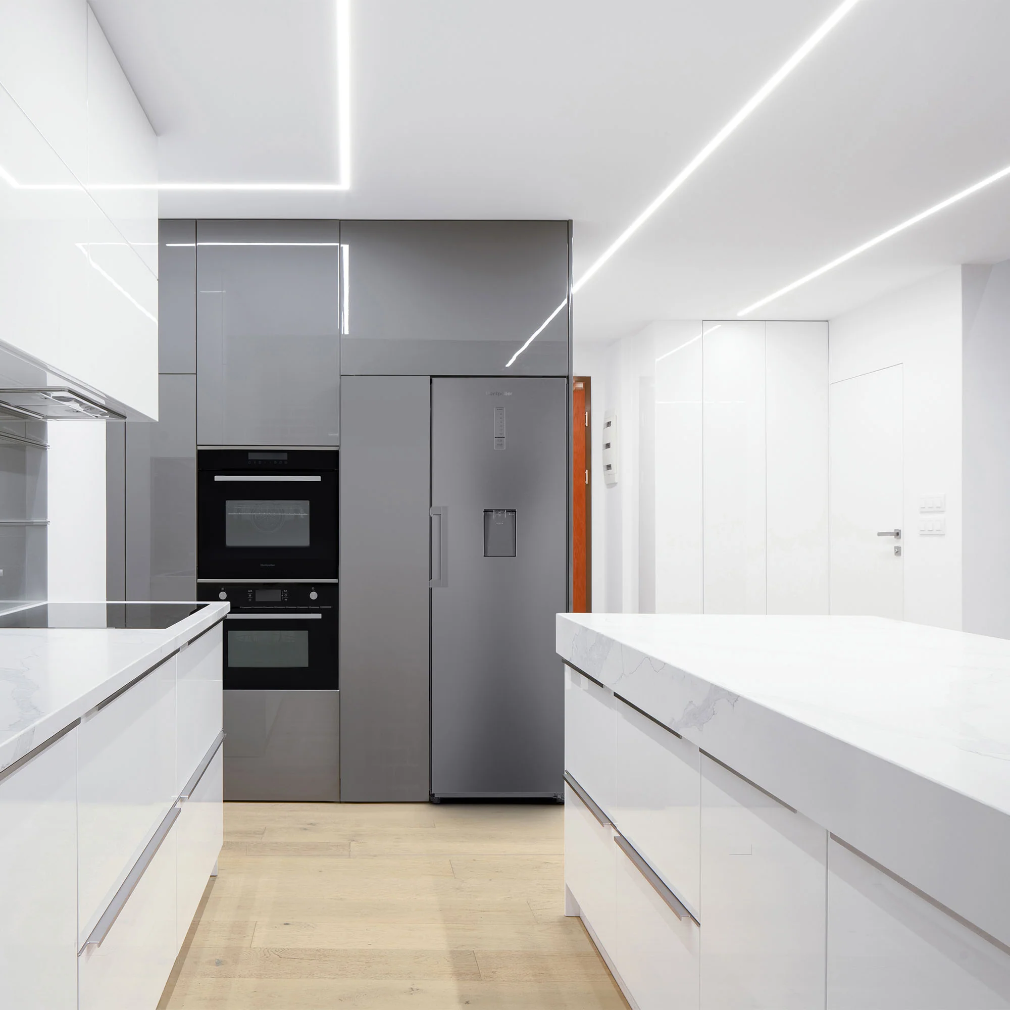 Montpellier MTL362X - Inox Tall Larder Fridge - 362L Capacity - E Energy Rating - Image 7
