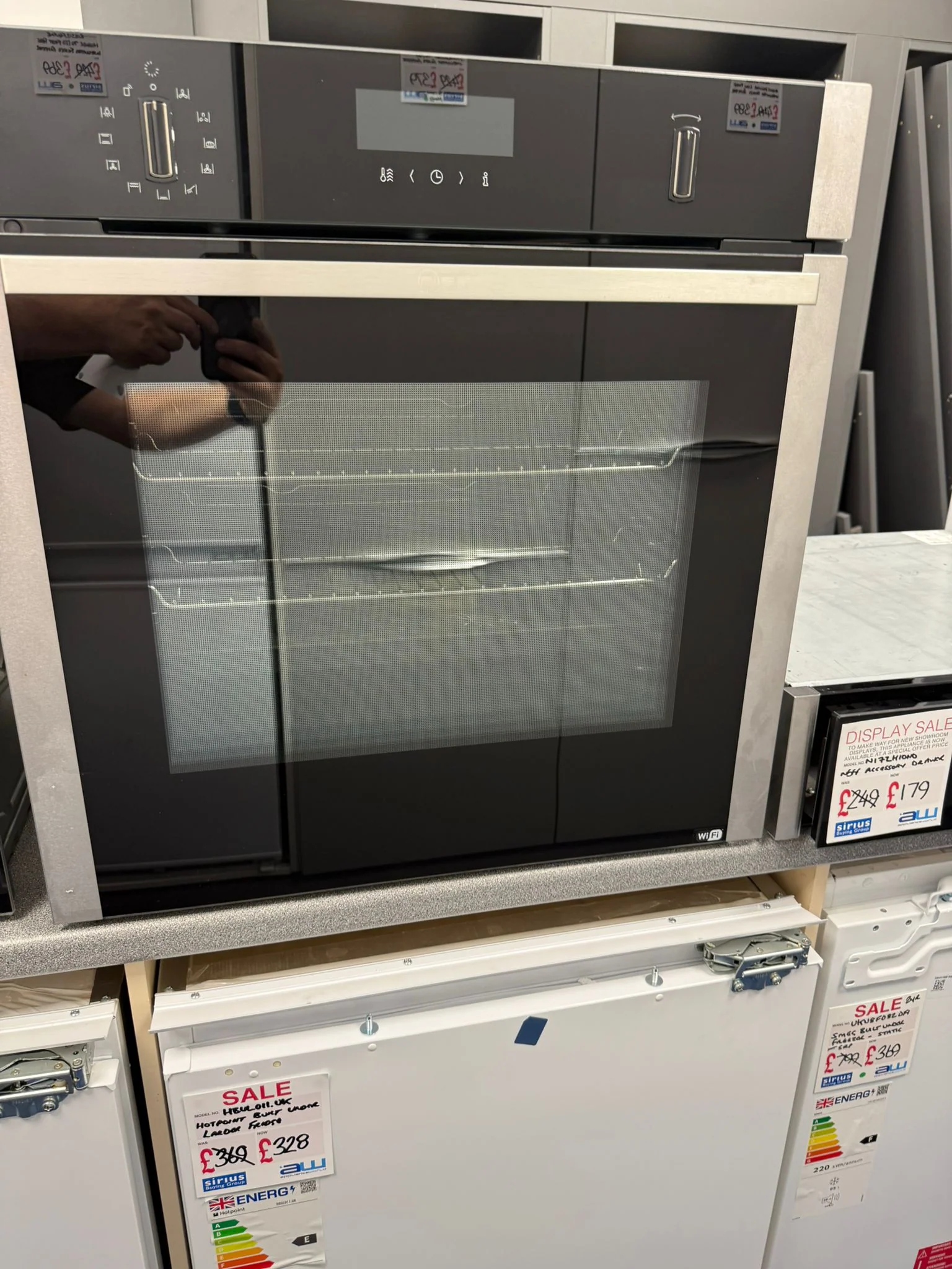 Neff B2ACH7HH0B - N50 Series Black Built in Electric Single Oven - Pyrolytic cleaning - A energy - Display