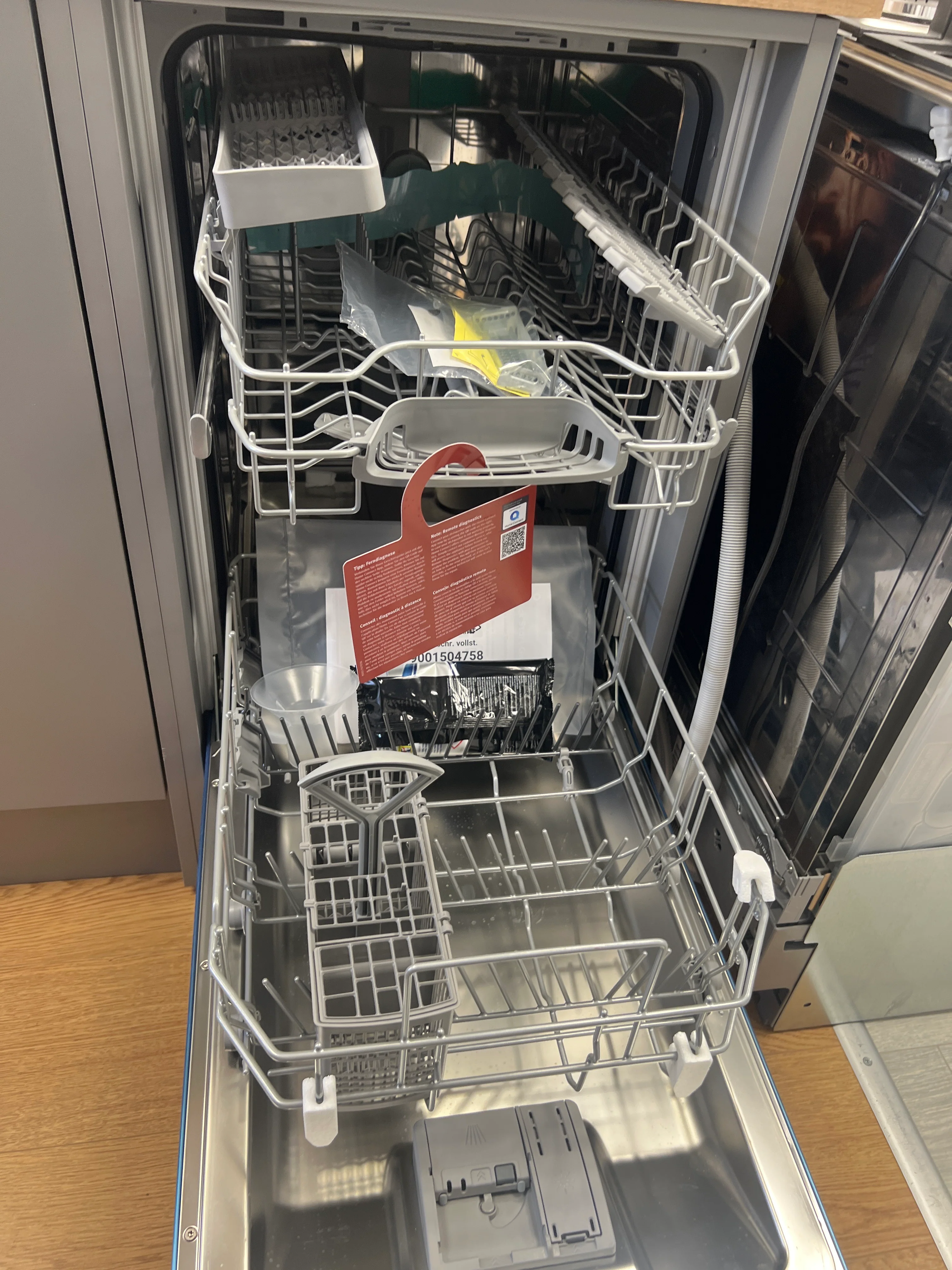 Neff S875HKX20G - Stainless steel Integrated Dishwasher - E energy - Ex Display - Image 2