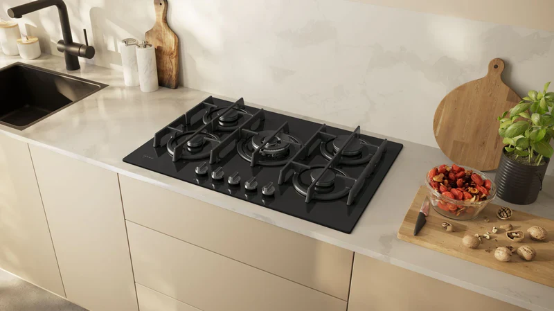 NEFF T27PIQ4S0 - Black 75cm Gas Hob - 5 Burners with Wok Burner - N70 Series - Image 2