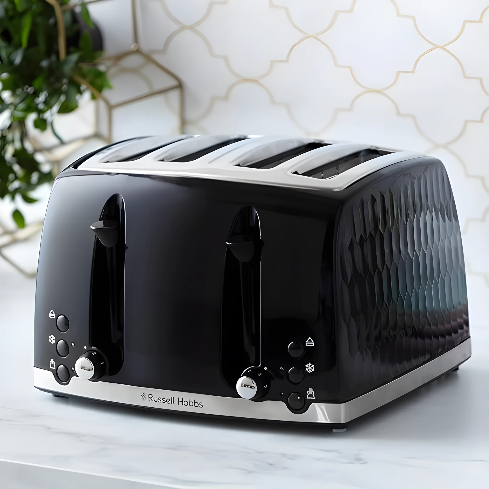 Russell Hobbs 26071 - Black 4 Slice Toaster - Extra Wide Slots - 1500W Power - Image 4