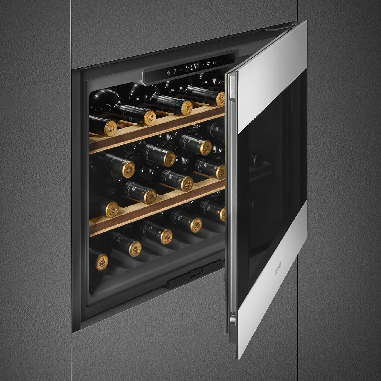 Smeg CVI320XE - Stainless Steel Wine Cooler - 20 Bottles - F Energy Rating - Image 2