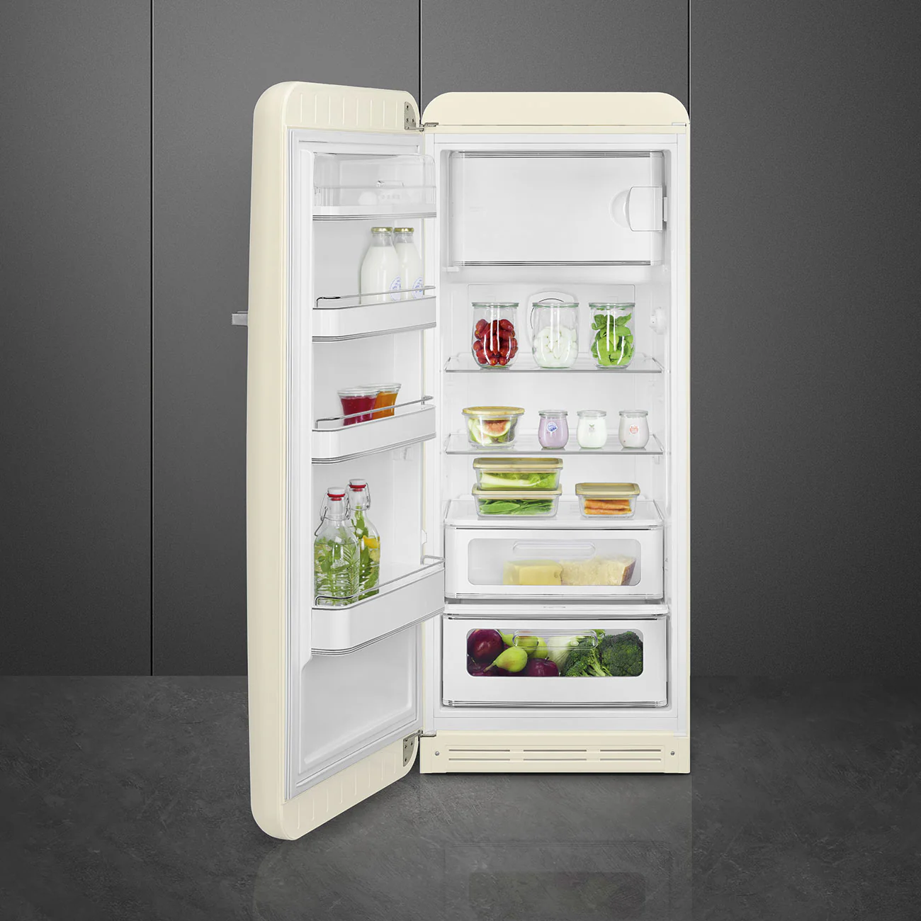 SMEG FAB28LCR6UK - Cream Retro Fridge - 270L - C Energy Rating - Image 3