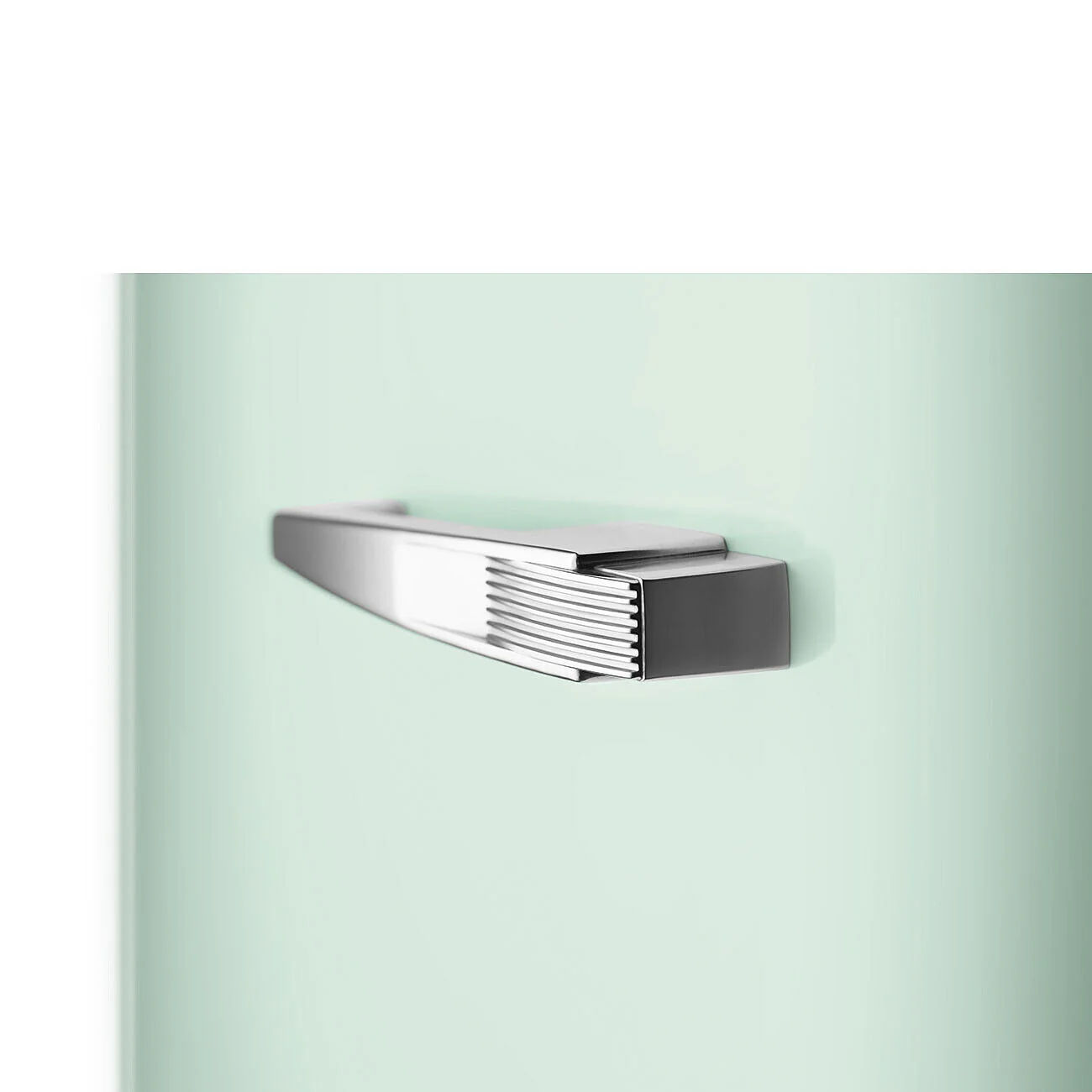 Smeg FAB28LPG6 - Pastel Green Fridge with Icebox - 244L - C Energy Rating - Image 4