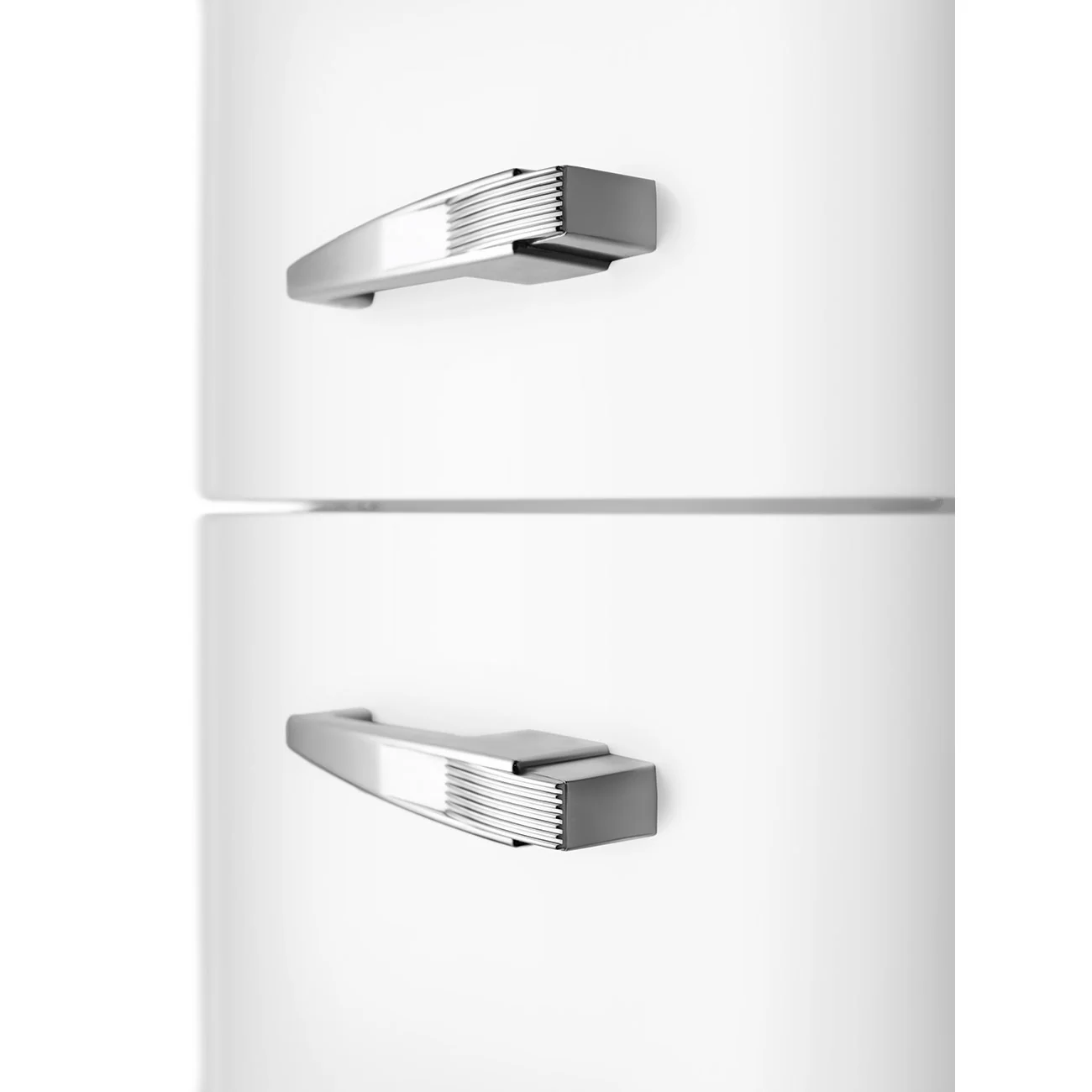 Smeg FAB30LWH6UK - White Fridge Freezer - 294L Total Capacity - C Energy Rating - Image 2