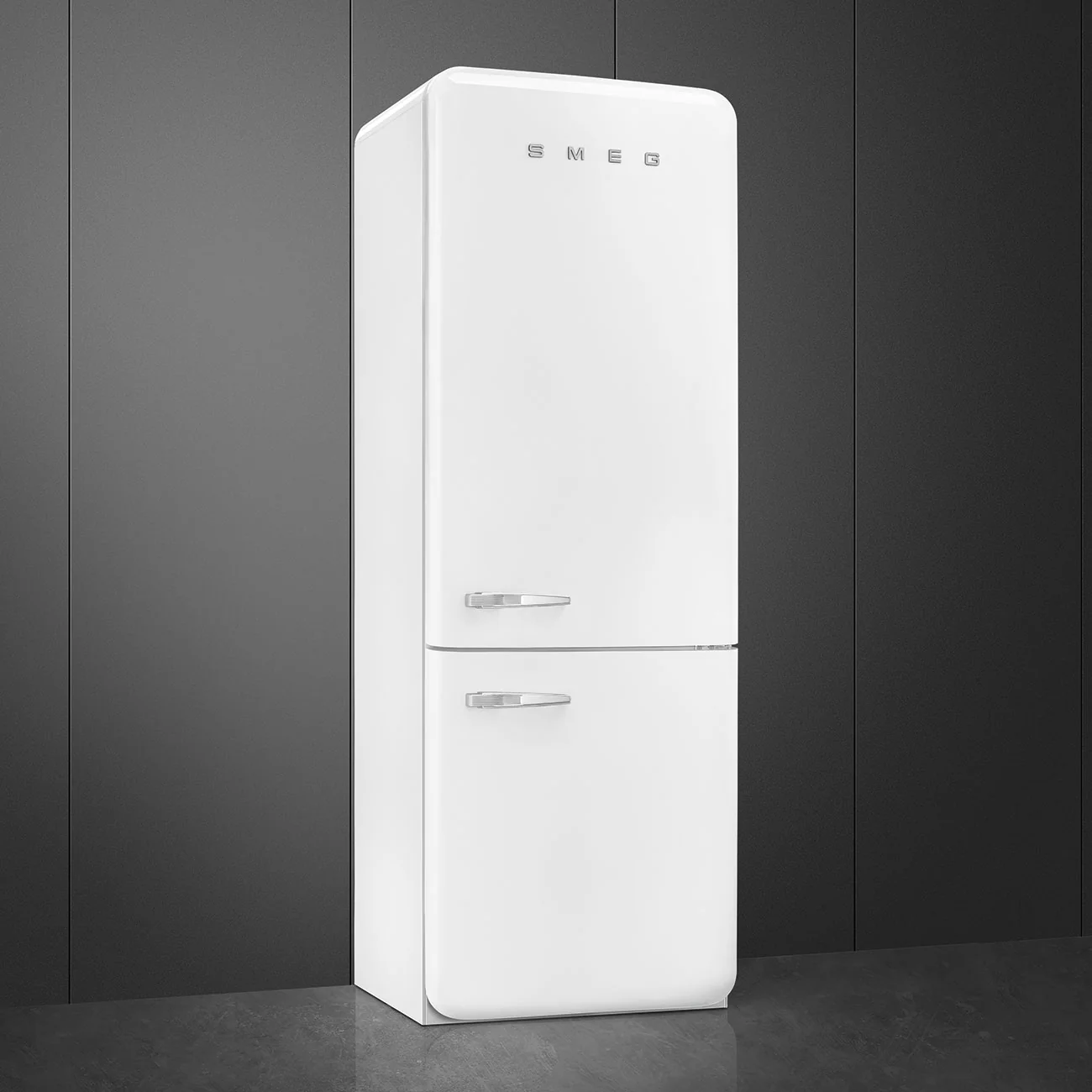 SMEG FAB38RWH6 - White Fridge Freezer - 481L - D Energy - Image 4