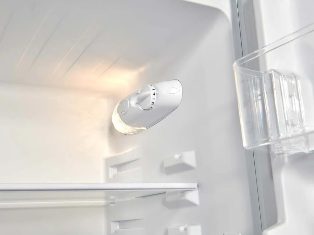 Teknix SF114W - White Freestanding 60/40 Smart Frost Fridge Freezer - E energy - Image 6