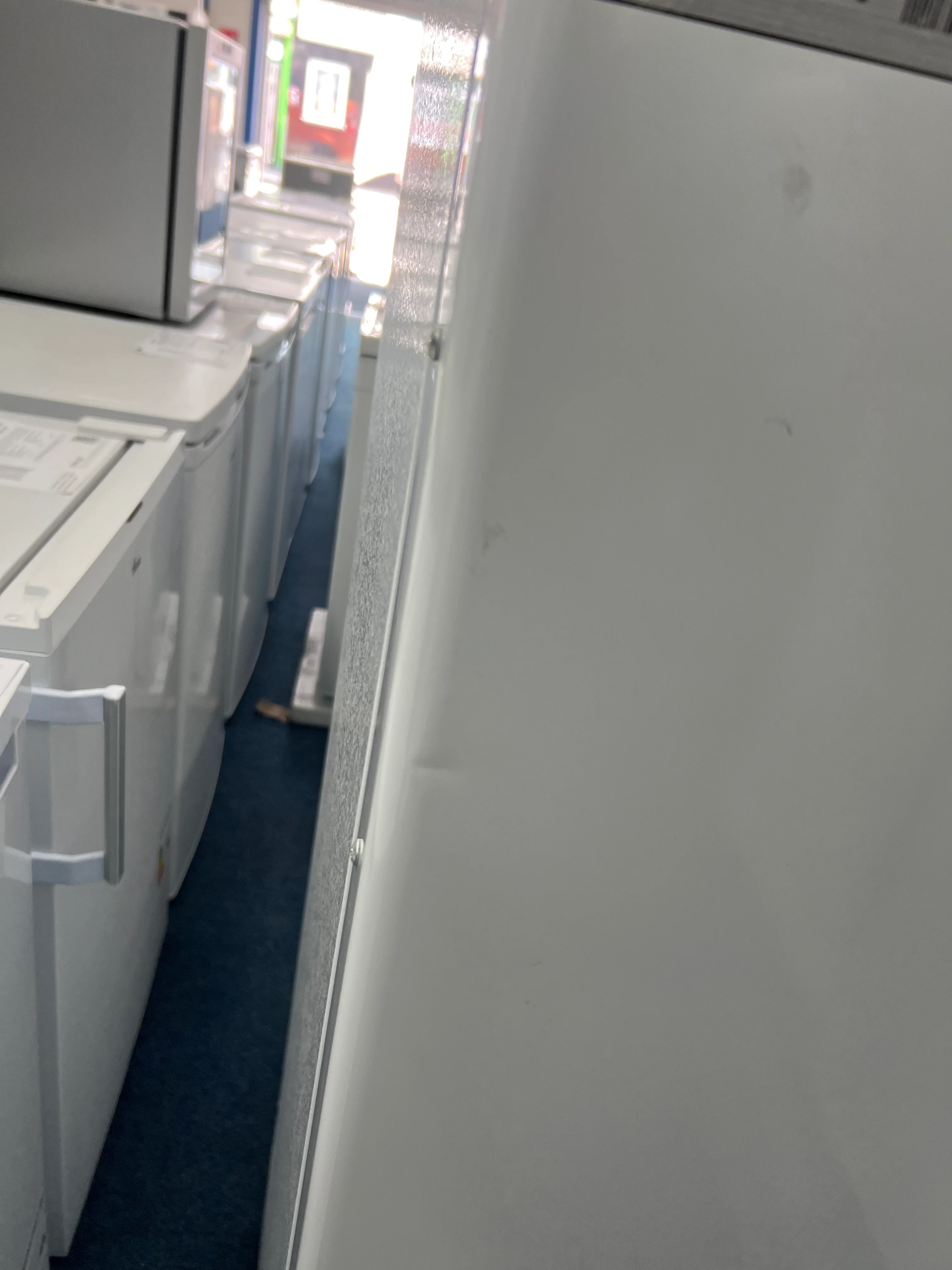 Teknix TSFG1385W - White 161L Freezer - Smart Frost - E Rated - Unboxed - Image 3