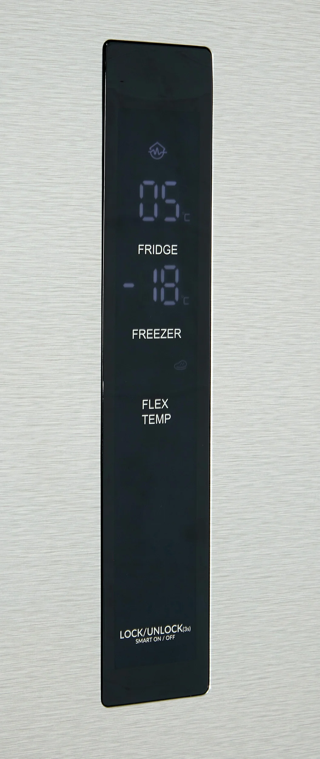 Tesla T571FRDX - Stainless Steel American Fridge Freezer - 539L - E Energy Rating - Image 5